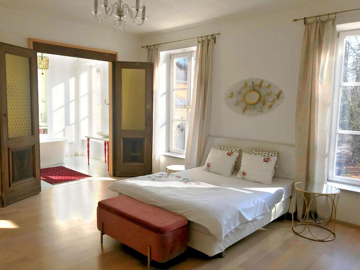 Design Apartments In Park 브르노 외부 사진