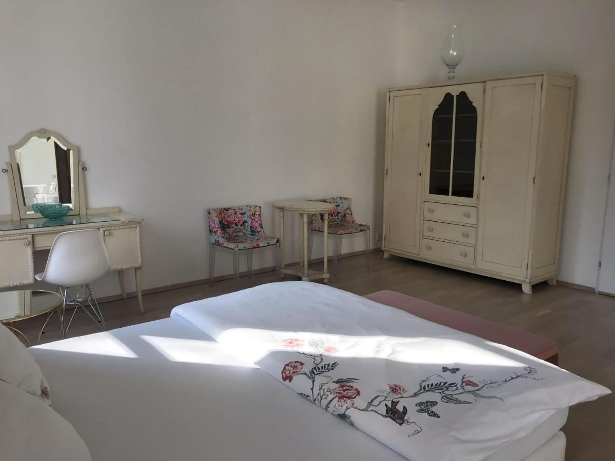 Design Apartments In Park 브르노 외부 사진